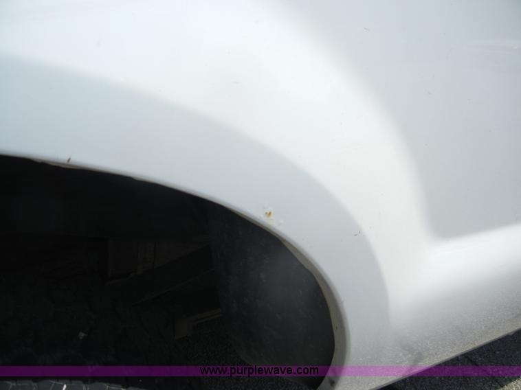 image for item D4084 2001 Ford F250 Super Duty XL pickup truck