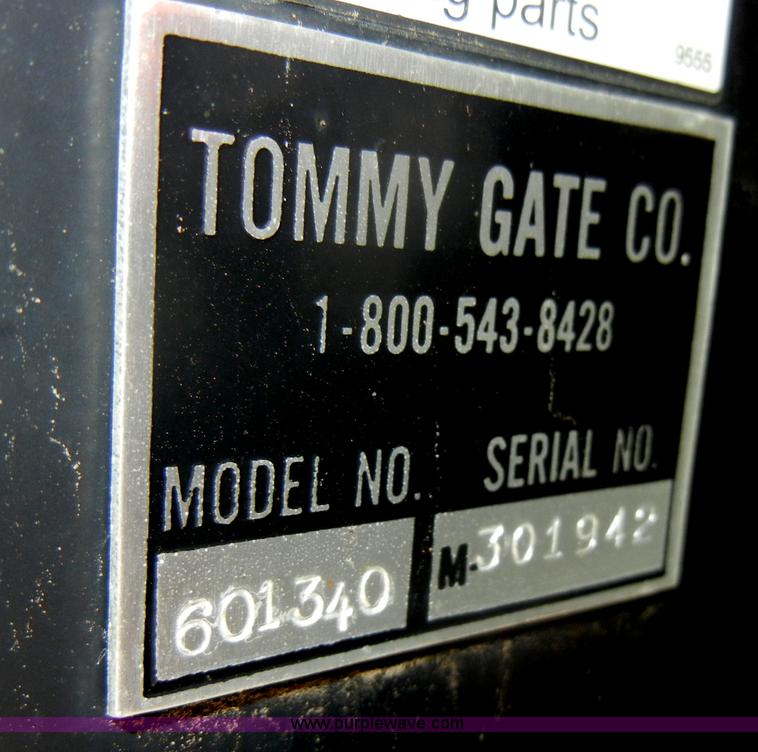 image for item D4084 2001 Ford F250 Super Duty XL pickup truck