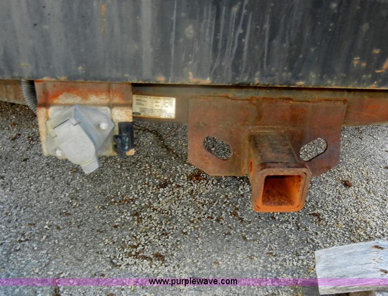 image for item D4084 2001 Ford F250 Super Duty XL pickup truck