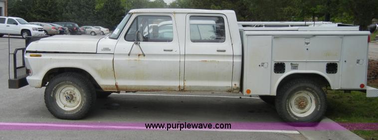 image for item D4090 1978 Ford F250 Custom utility pickup truck