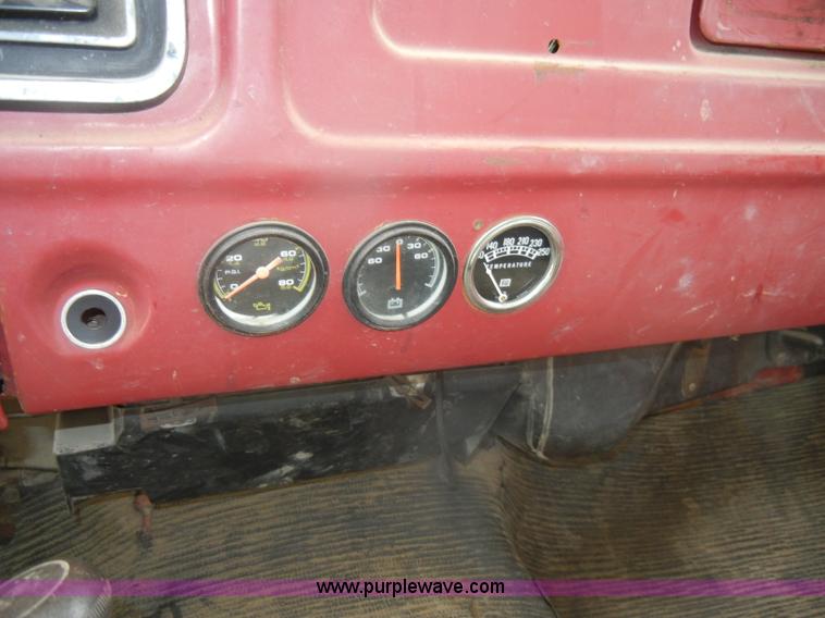 image for item D4090 1978 Ford F250 Custom utility pickup truck