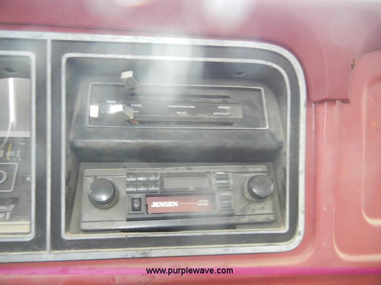 image for item D4090 1978 Ford F250 Custom utility pickup truck