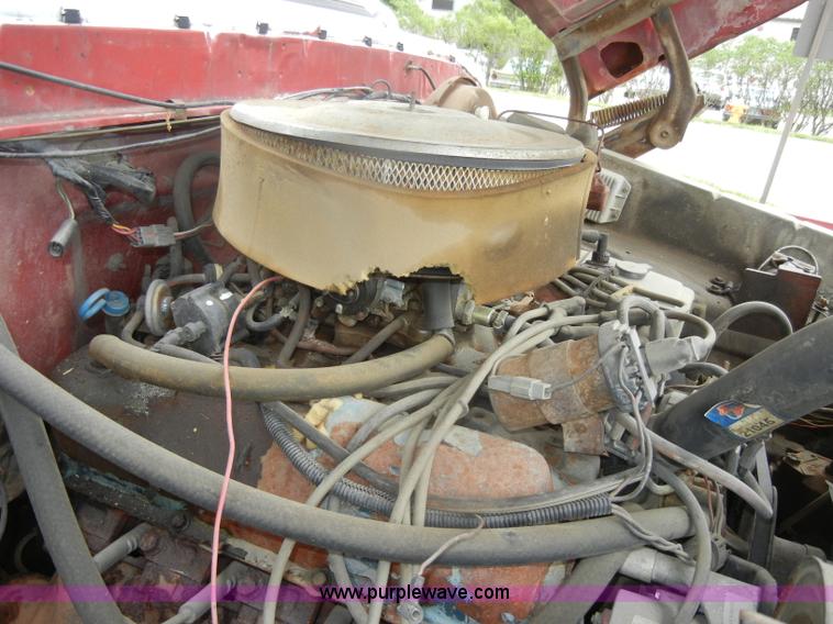 image for item D4090 1978 Ford F250 Custom utility pickup truck