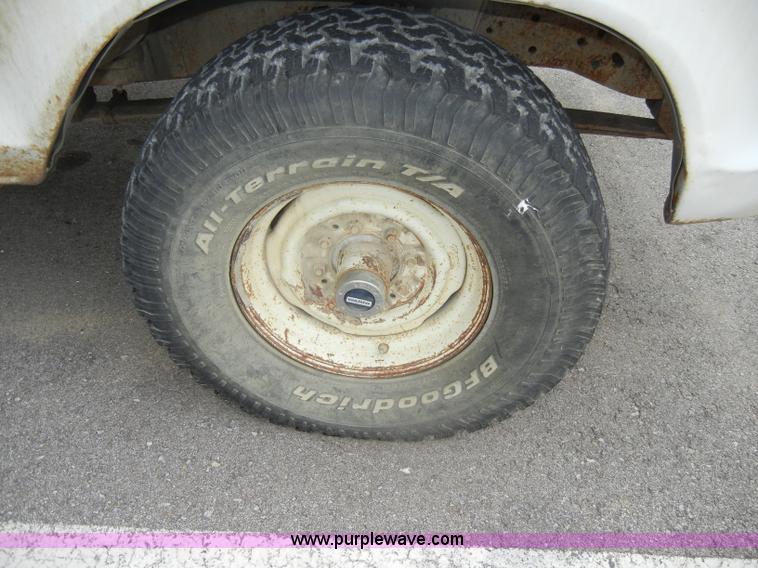 image for item D4090 1978 Ford F250 Custom utility pickup truck