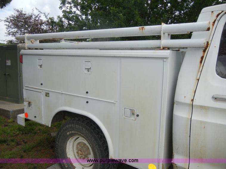 image for item D4090 1978 Ford F250 Custom utility pickup truck