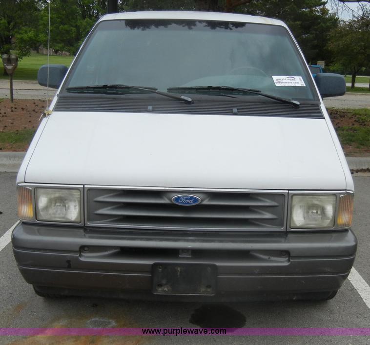 image for item D4091 1996 Ford Aerostar XLT van