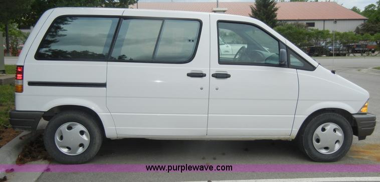 image for item D4091 1996 Ford Aerostar XLT van