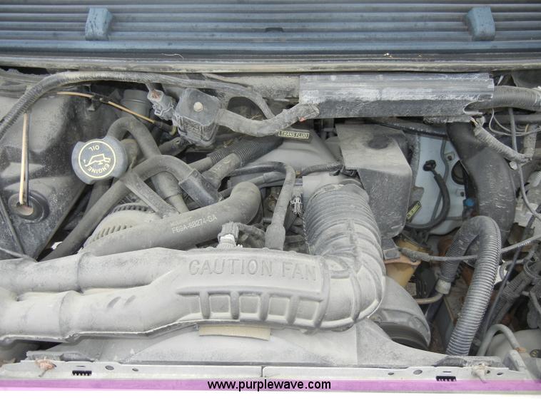 image for item D4091 1996 Ford Aerostar XLT van