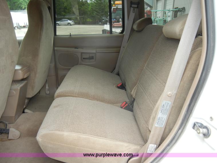 image for item D4093 1998 Ford Explorer SUV
