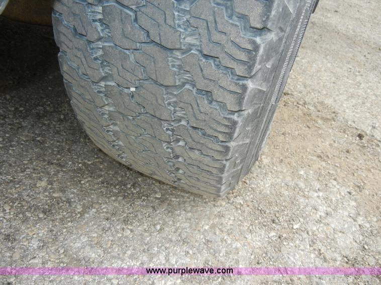 image for item D4093 1998 Ford Explorer SUV