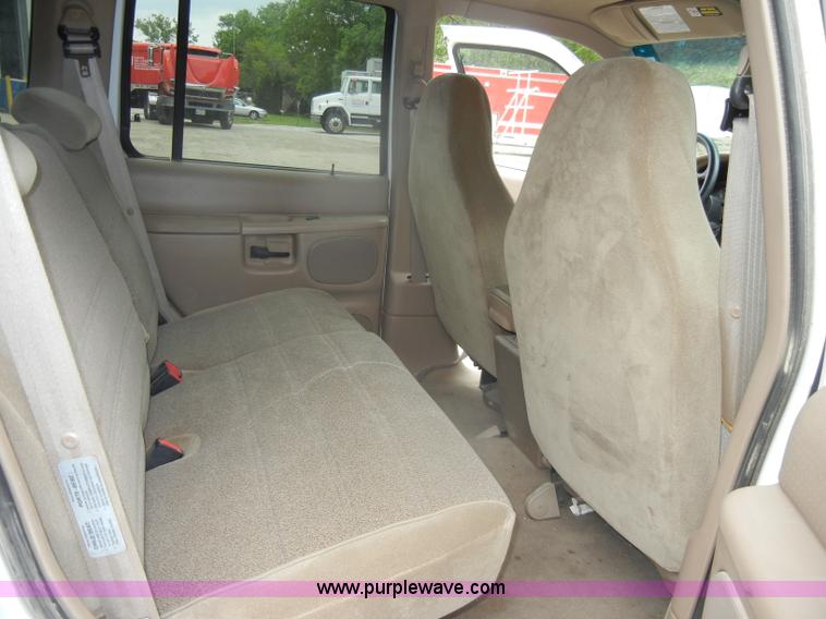 image for item D4093 1998 Ford Explorer SUV
