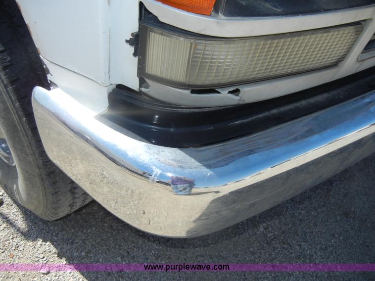 image for item D4097 1990 GMC Sierra 3500 SL flatbed pickup truck