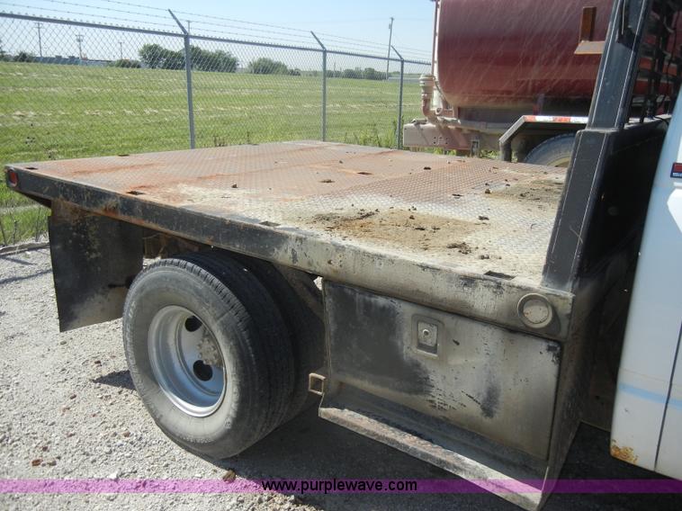 image for item D4097 1990 GMC Sierra 3500 SL flatbed pickup truck