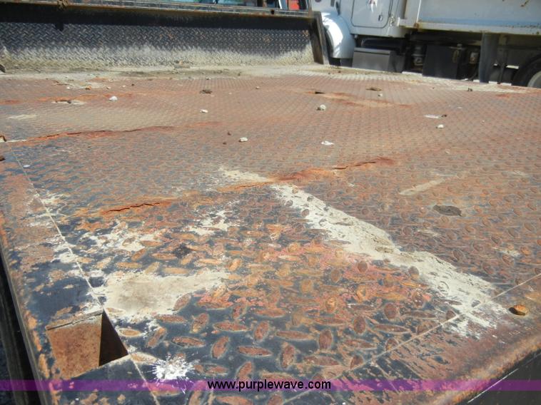 image for item D4097 1990 GMC Sierra 3500 SL flatbed pickup truck