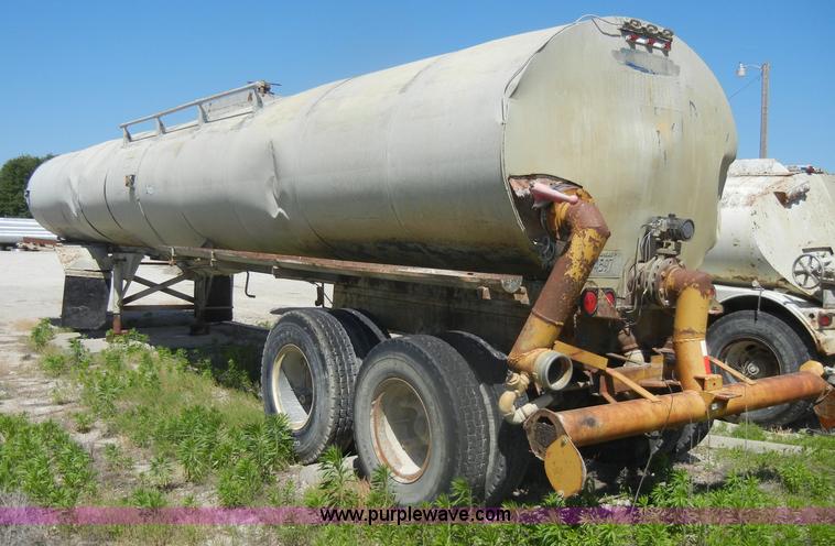 image for item D4101 1966 Standard Steel Works water tanker