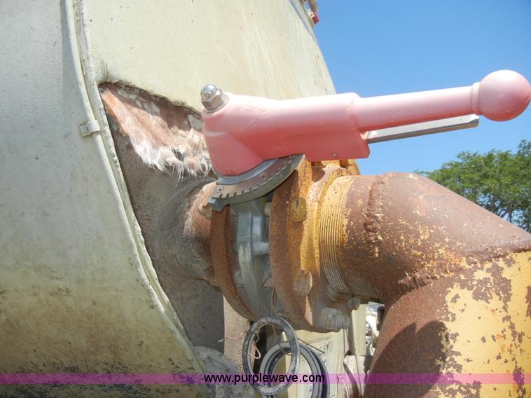 image for item D4101 1966 Standard Steel Works water tanker