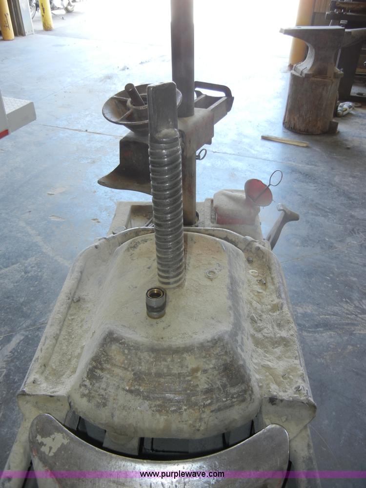 image for item D4102 Coats tire machine and balancer