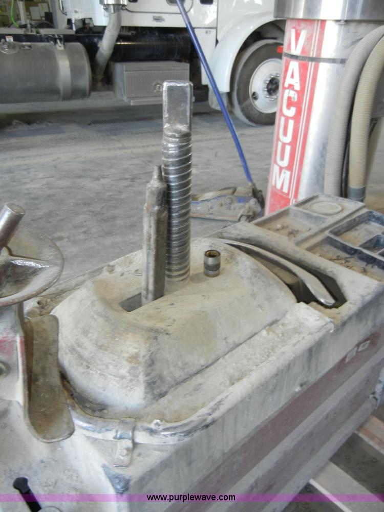 image for item D4102 Coats tire machine and balancer