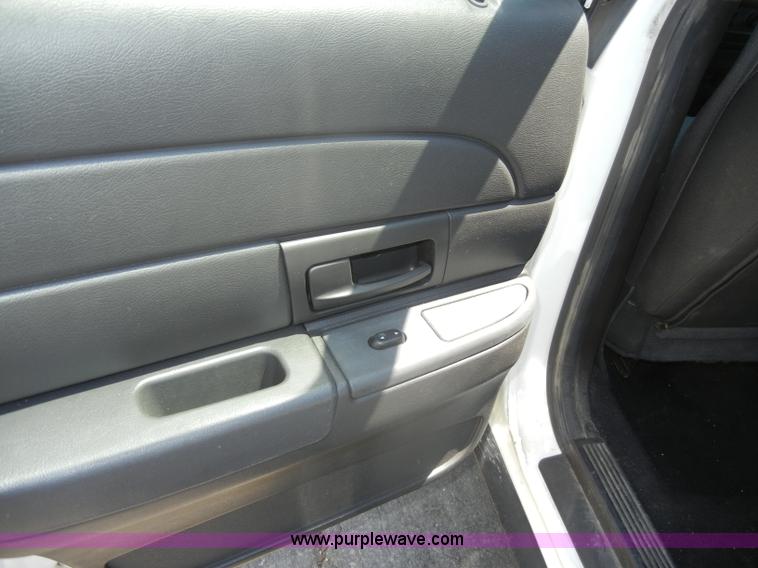 image for item D4104 2007 Ford Crown Victoria Police Interceptor