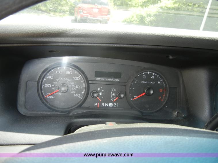 image for item D4104 2007 Ford Crown Victoria Police Interceptor