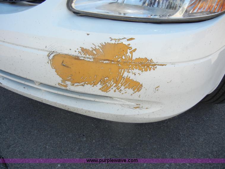 image for item D4108 2002 Ford Taurus SE