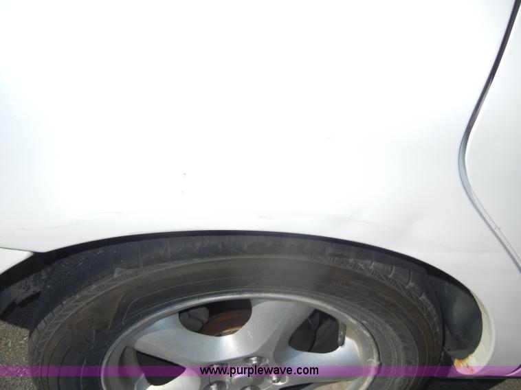 image for item D4108 2002 Ford Taurus SE