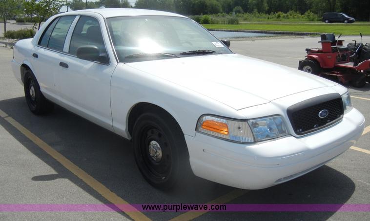 image for item D4111 2007 Ford Crown Victoria Police Interceptor