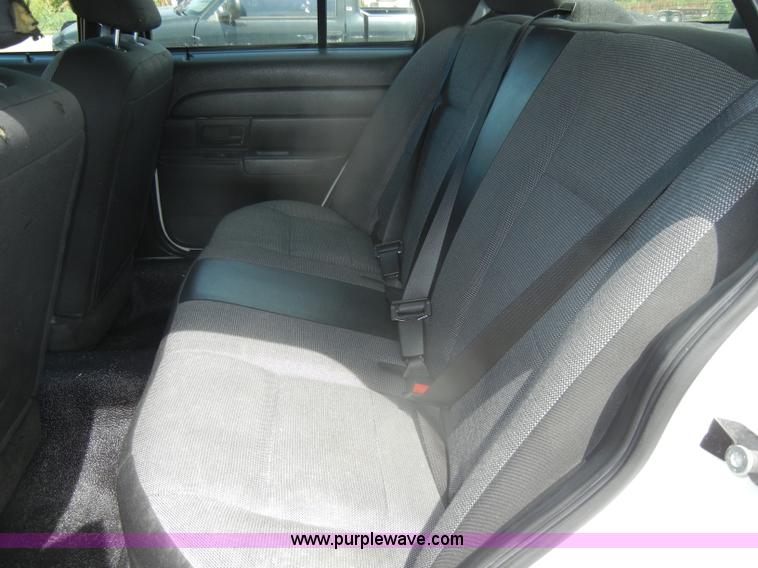image for item D4111 2007 Ford Crown Victoria Police Interceptor