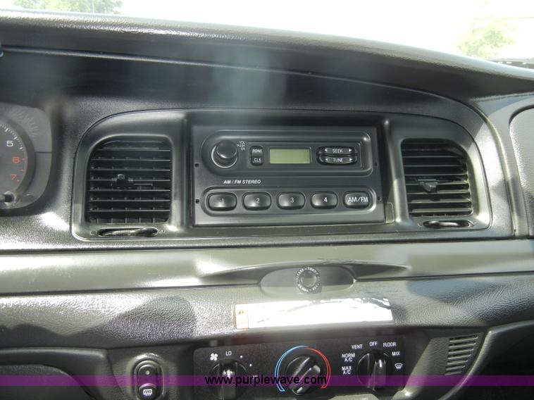 image for item D4111 2007 Ford Crown Victoria Police Interceptor