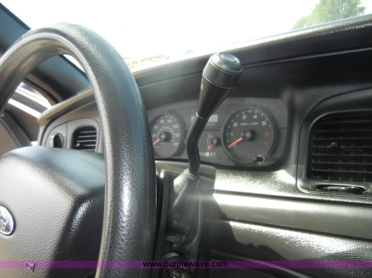 image for item D4111 2007 Ford Crown Victoria Police Interceptor