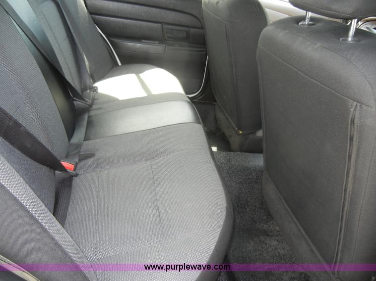 image for item D4111 2007 Ford Crown Victoria Police Interceptor