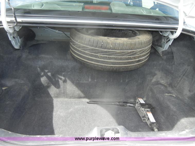 image for item D4111 2007 Ford Crown Victoria Police Interceptor