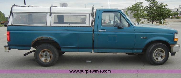 image for item D4123 1996 Ford F150 XL pickup truck