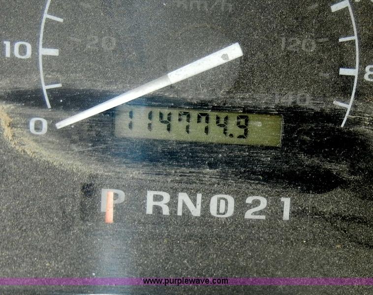 image for item D4123 1996 Ford F150 XL pickup truck