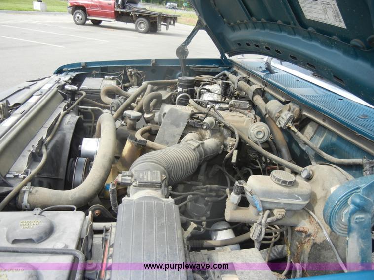 image for item D4123 1996 Ford F150 XL pickup truck