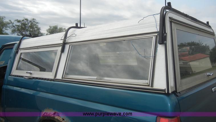 image for item D4123 1996 Ford F150 XL pickup truck