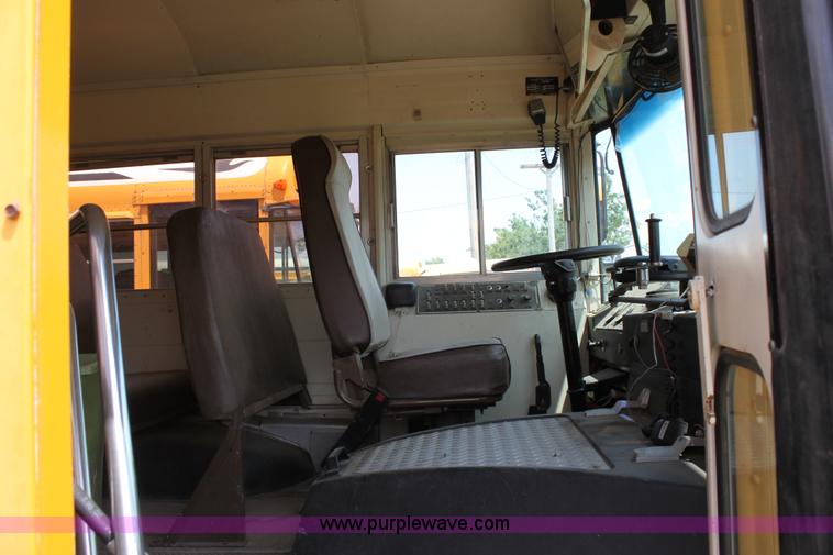 image for item D5009 1991 Blue Bird TC2000 school bus