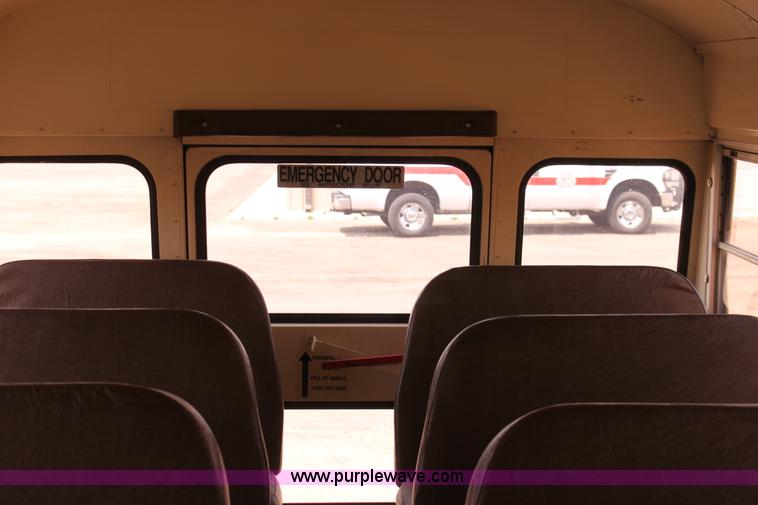 image for item D5009 1991 Blue Bird TC2000 school bus