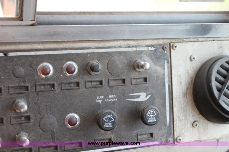 image for item D5009 1991 Blue Bird TC2000 school bus