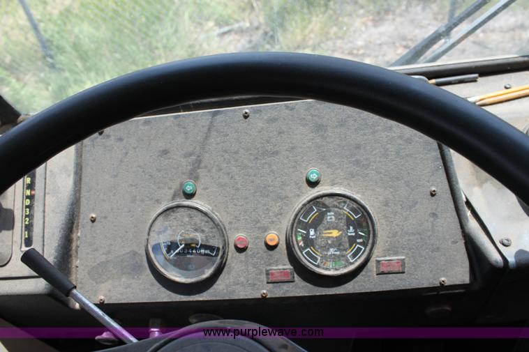 image for item D5009 1991 Blue Bird TC2000 school bus