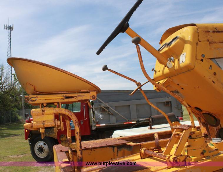 image for item D5026 Ferguson pneumatic roller