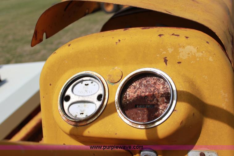 image for item D5026 Ferguson pneumatic roller