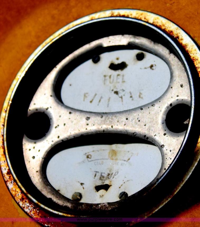 image for item D5026 Ferguson pneumatic roller