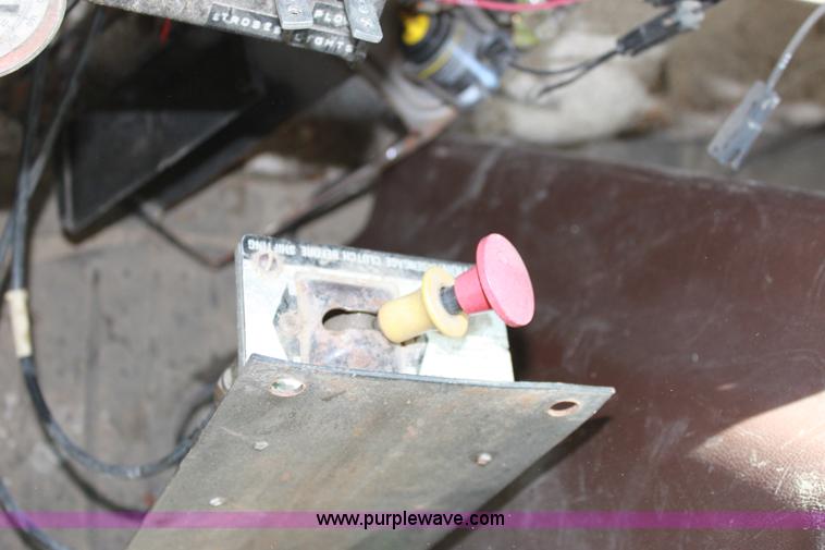 image for item D5028 1986 International 1754 dump truck