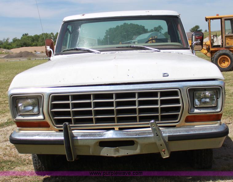 image for item D5029 1979 Ford F150 Custom pickup truck