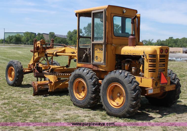 image for item D5030 Allis-Chalmers M100B motor grader