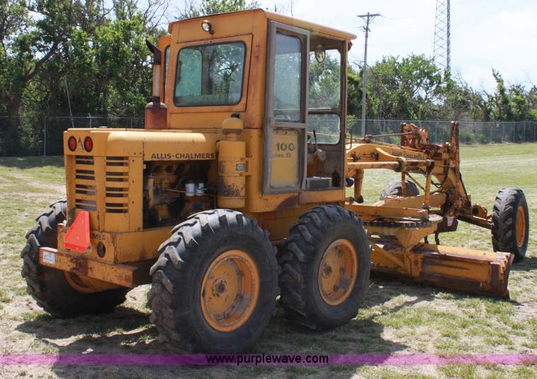 image for item D5030 Allis-Chalmers M100B motor grader