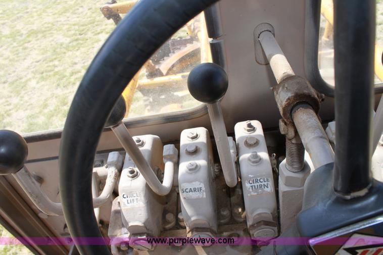 image for item D5030 Allis-Chalmers M100B motor grader