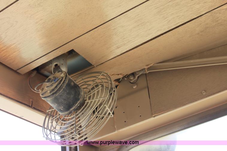 image for item D5030 Allis-Chalmers M100B motor grader