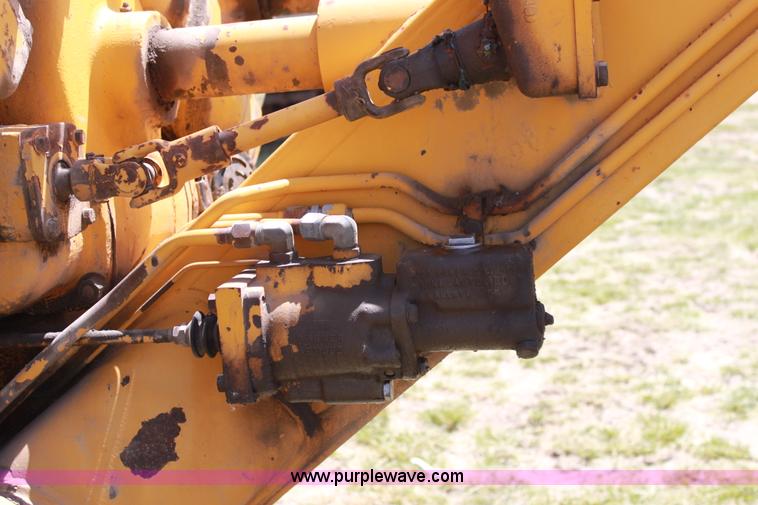 image for item D5030 Allis-Chalmers M100B motor grader